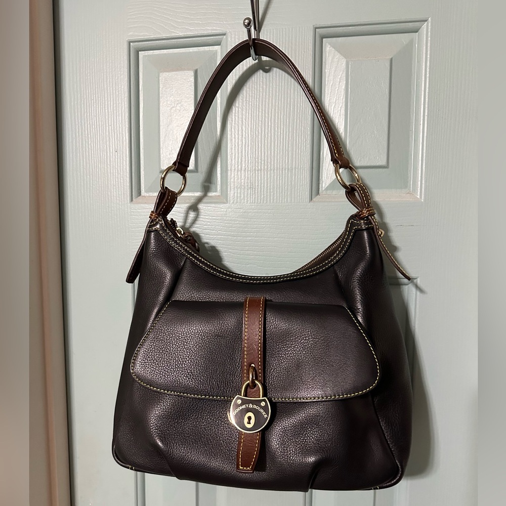 Dooney & Bourke black and brown purse. No rips